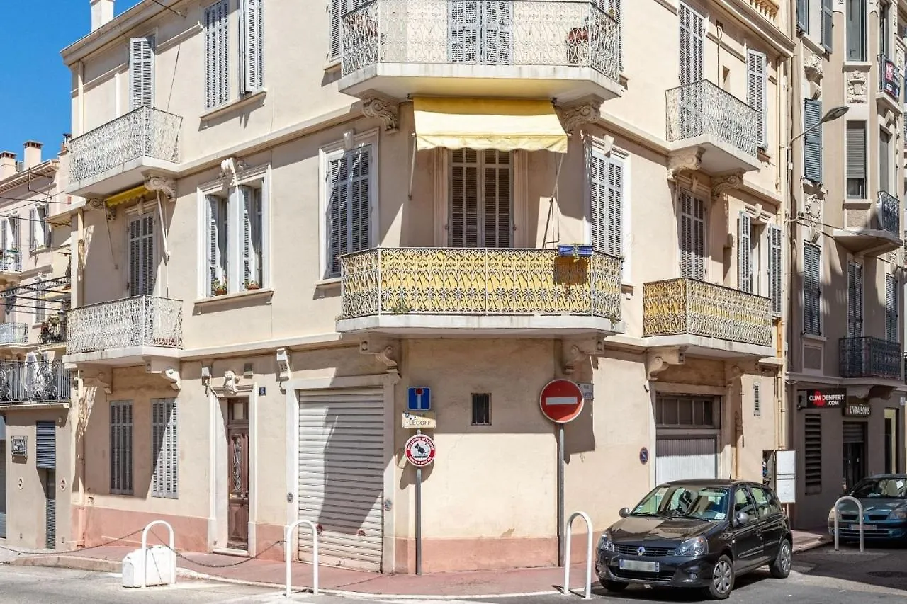 Charming Apartment In The Center Of Cannes France
