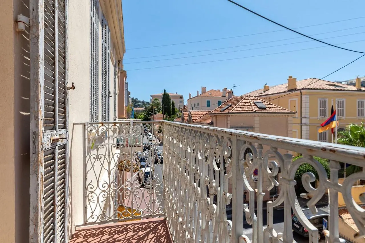Charming Apartment In The Center Of Cannes